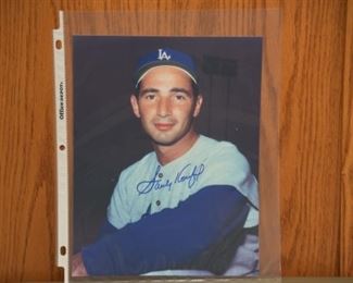 Sandy Koufax signed LA Dodgers photo with authenticity. 
