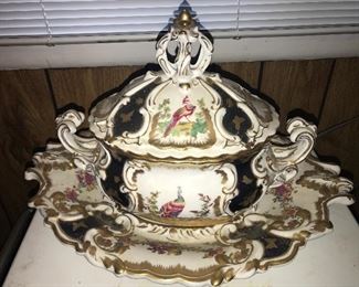 Winterthur Chelsea soup tureen 337/500