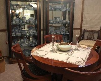 Baker Dining Table w/ Six Chairs, leaves