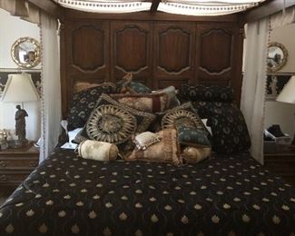 Henredon Bed