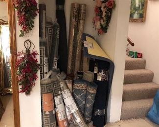 Rugs, Wreaths