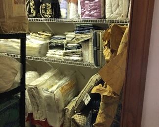 Linens in package