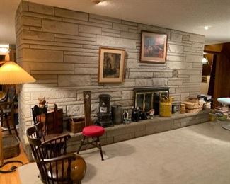 An array of collectibles and household itmes