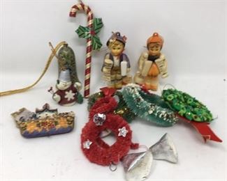 Miscellaneous Christmas tree ornaments