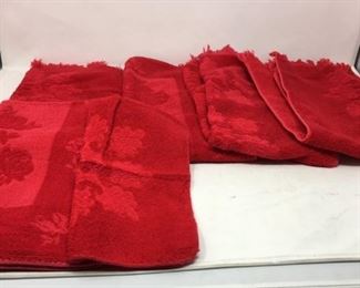 Lot of assorted red bathroom towels