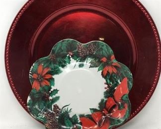 2 miscellaneous holiday themed plates