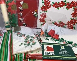 Assortment of Christmas themed table covers; 5, 1