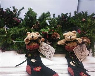 Pine Cone Garland approx 4 ft and Pair of Teddy