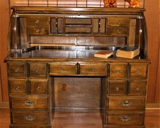 Beautiful Mid Century Roll Top Desk