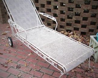 Iron Chase Lounge