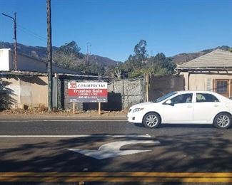 8541 N. Ventura Ave in Casitas Springs as seen from Hwy 33 / N. Ventura Ave.  The property cannot be accessed directly from here.  Continue driving north toward Ojai to the next cross street, which is Ranch Road.