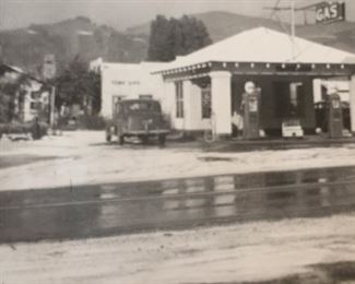 LaSalle's in the winter of 1949, when it snowed in Ventura. LaSalle's is an iconic property in Casitas Springs that started out in the 1930s as a lumber & hardware store and eventually became also a second hand store. The LaSalle's property included both the commercial operation and adjacent to it their residence.