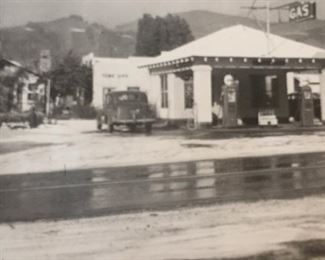 LaSalle's in the winter of 1949, when it snowed in Ventura.  LaSalle's is an iconic property in Casitas Springs that started out in the 1930s as a lumber & hardware store and eventually became also a second hand store.  The LaSalle's property included both the commercial operation and adjacent to it their residence.