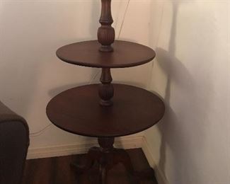 Tripple tiered table 