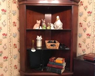 American drew corner hutch 