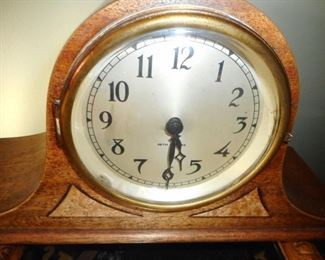 Mantel Clock