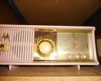 Mid Century Motorola Clock Radio...PRETTY PINK!!