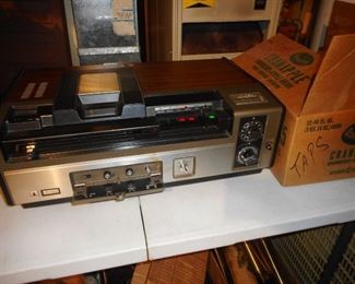 GIANT Quasar Video Recorder..With Box..The Cassettes are HUGE too