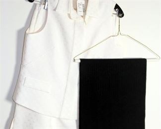 2 Pc. Oscar de la Renta Pink Label Size 8 Never Worn with Original Tag of $1200, St. Johns New with Tags