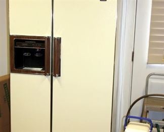 GE Refrigerator/Freezer