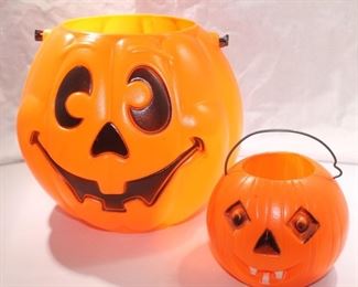 Viintage plastic halloween buckets