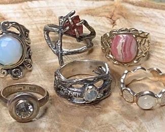 Pretty Little Silver Rings https://ctbids.com/#!/description/share/271233