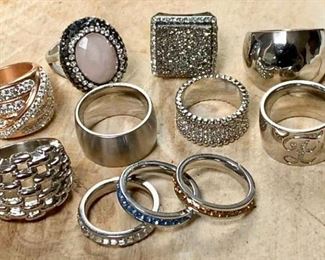 Stainless Steel Collection #1 https://ctbids.com/#!/description/share/271230