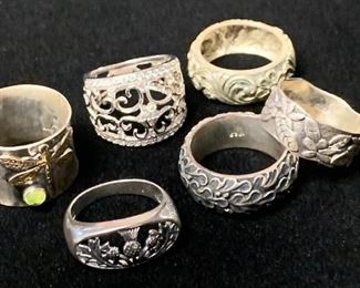 Rings Galore https://ctbids.com/#!/description/share/271251