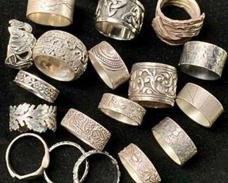 Mystery Band Rings https://ctbids.com/#!/description/share/271292