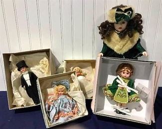 Storybook Dolls and More https://ctbids.com/#!/description/share/271331