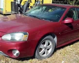 2006 Pontiac Grand Prix Passenger Car, VIN # 2G2WP552761183427, Mileage Showing On Odometer 211102