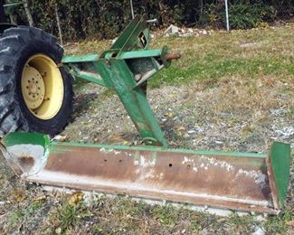 John Deere, 7 Ft Rear Grading Blade