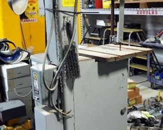 Heavy Duty Industrial Band Saw, 78" x 38" x 23"