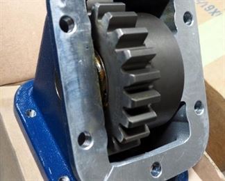 Munci Power Products, 6 Bolt Power Take Off, MOdel # 52MK1000, New In Box