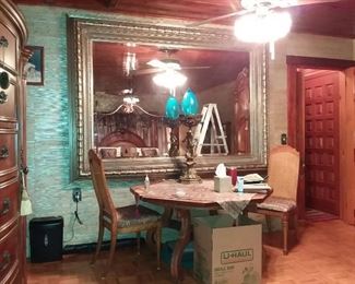 NOW ON TO THIS HUGE AND I MEAN HUGE MIRROR IN A MASSIVE FRAME! WHAT CAN I SAY BUT WOW! AND BRING SOME HELP!!! AND A BIG TRUCK!
