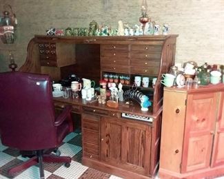 THAT BID DESK WITH MORE WONDERFUL VINTAGE FINDS!!