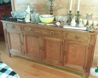 UPSTAIRS DINING ROOM BUFFET