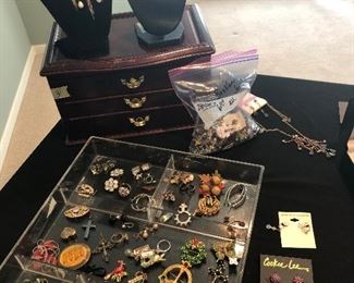 Lots of costume jewelry 