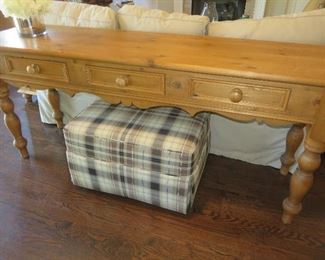 Pine 3 Drawer Console Table
Ethan Allen
Brown Plaid Ottoman
Ethan Allen