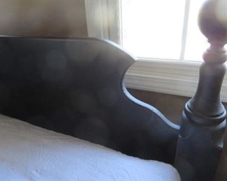 Black Queen Quincy Bed