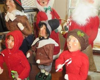 Byers Choice Holiday Carolers