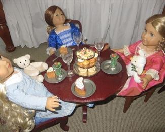 American Girl Felicity Table & Chairs