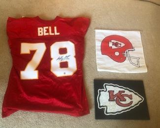 Bobby Bell and Eric Berry signatures 