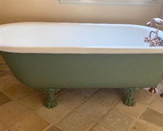 Clawfoot Tub
