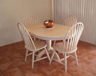 Kitchen Table & Chairs