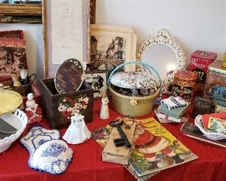 Large Selection of Vintage Items and Tins