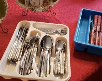 Silverware Sets and Various Knive Sets (more than what is posted)