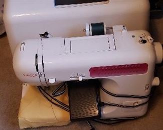 Portable Singer Sewing Machine