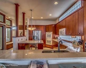 Paradise Dr custom kitchen