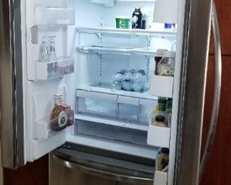 LG stainless steel fridge mfg. 12/2012